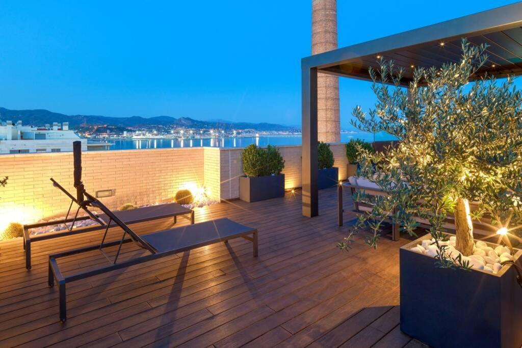 Appartement D&R Penthouse On The Beach à Málaga Extérieur photo