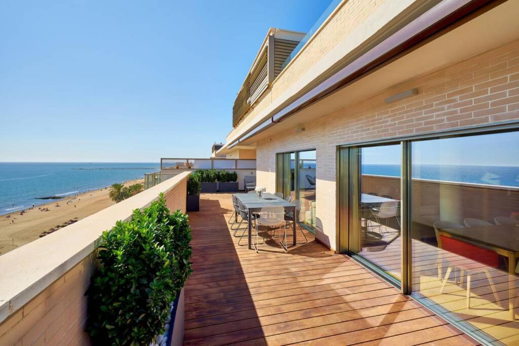 Appartement D&R Penthouse On The Beach à Málaga Extérieur photo