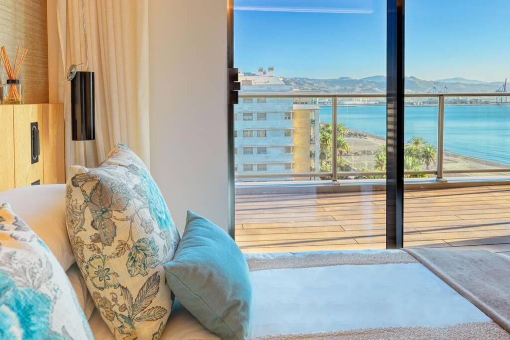 Appartement D&R Penthouse On The Beach à Málaga Extérieur photo