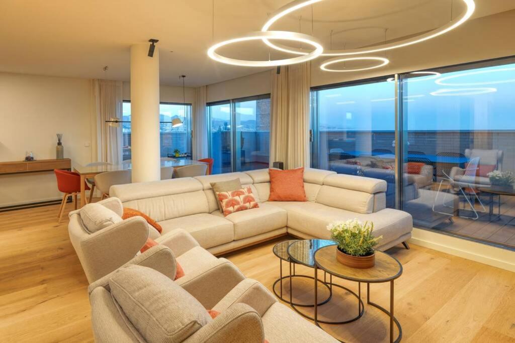 Appartement D&R Penthouse On The Beach à Málaga Extérieur photo