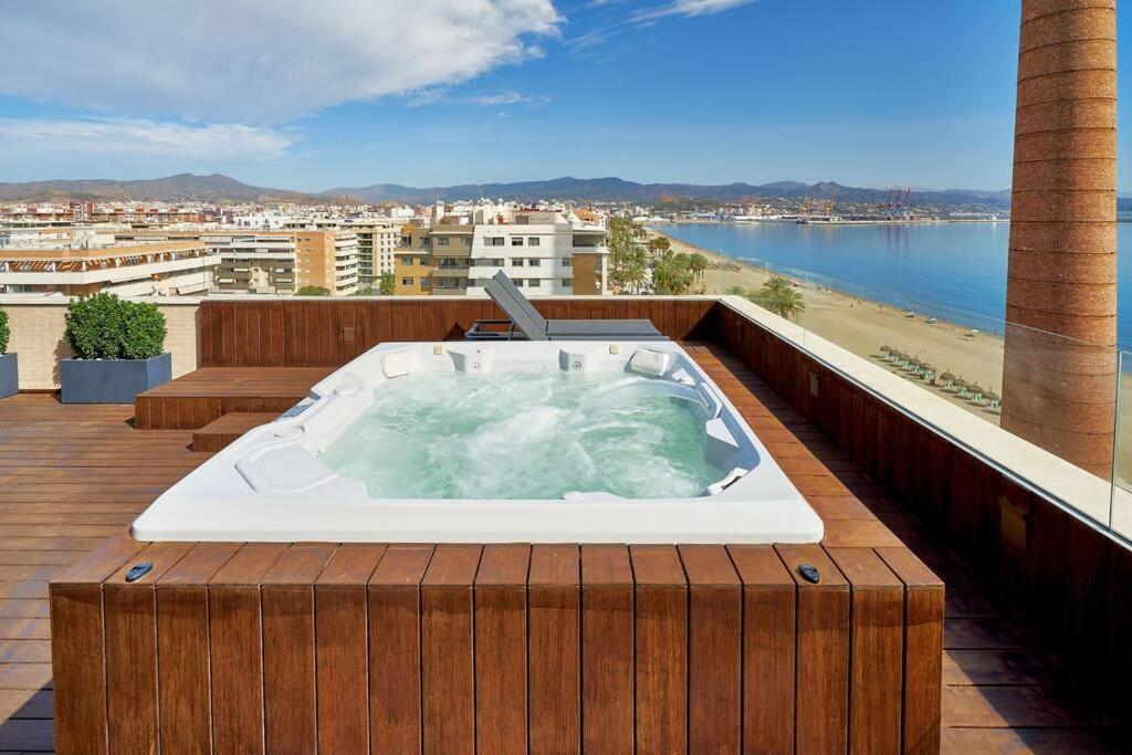 Appartement D&R Penthouse On The Beach à Málaga Extérieur photo