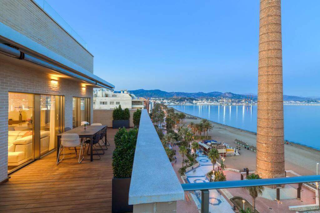 Appartement D&R Penthouse On The Beach à Málaga Extérieur photo