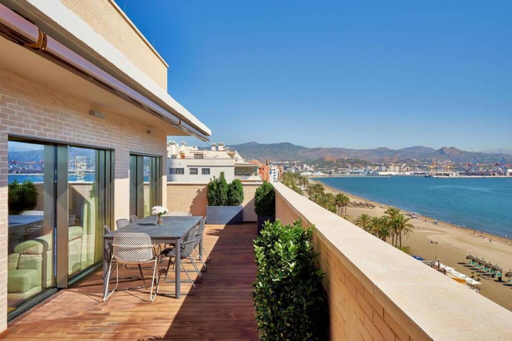 Appartement D&R Penthouse On The Beach à Málaga Extérieur photo