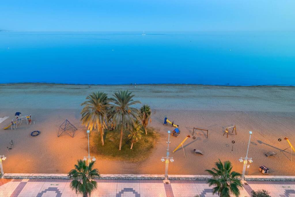 Appartement D&R Penthouse On The Beach à Málaga Extérieur photo